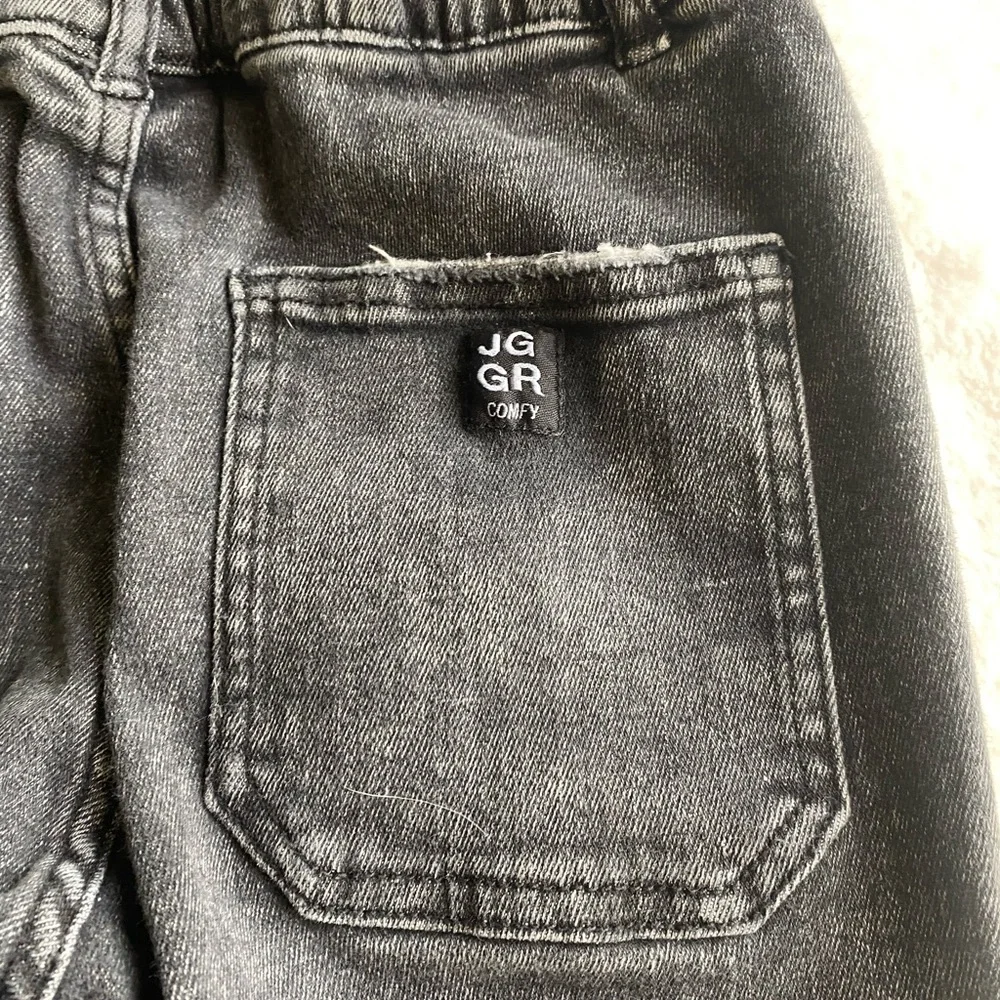 Zara Skinny Jeans Size 10 Color Black